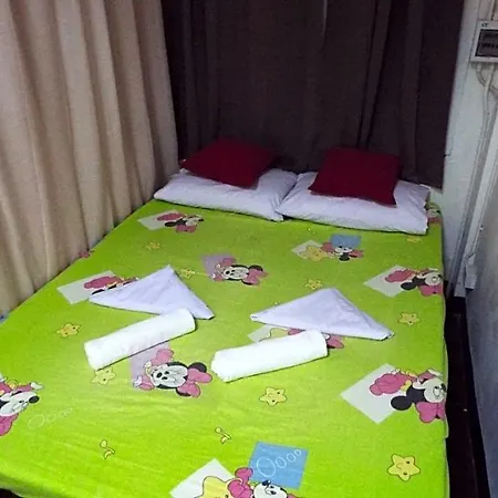 Hostel24