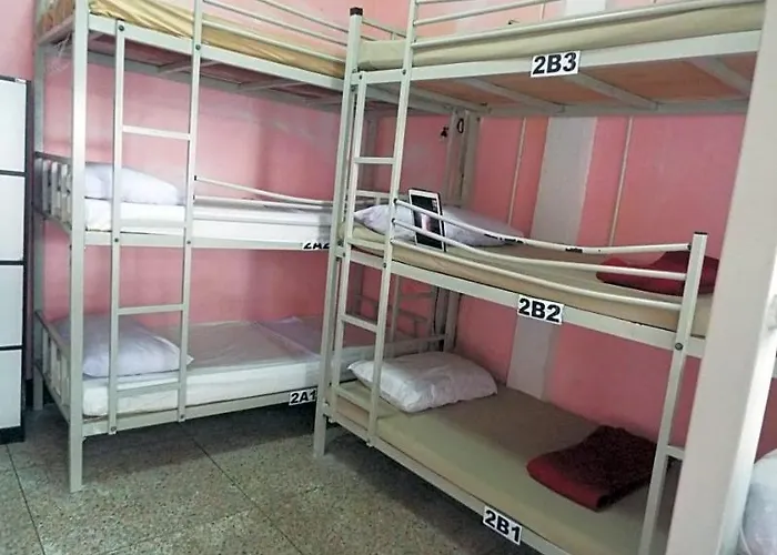 Hostel24 *