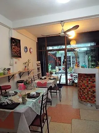 Hostel24 Hotel *