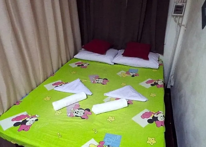 Hotel Hostel24 *